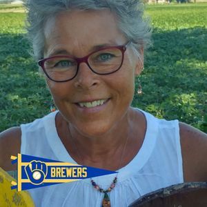 Meet your Posher, Debbie